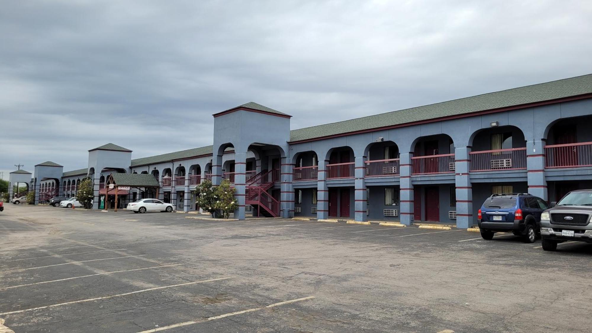 Americas Best Value Inn Frost Bank Center San Antonio Zewnętrze zdjęcie
